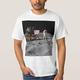 Camiseta Saludar la bandera de los E.E.U.U. en la luna