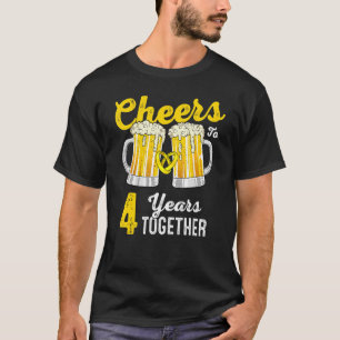 Camiseta Saludos 4 años juntos, cuarto aniversario Boda