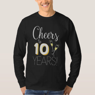 Camiseta Saludos A 10 Años Pareja Casada Champagne Annive