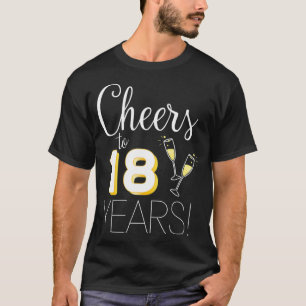 Camiseta Saludos A 18 Años Pareja Casada Champagne Annive