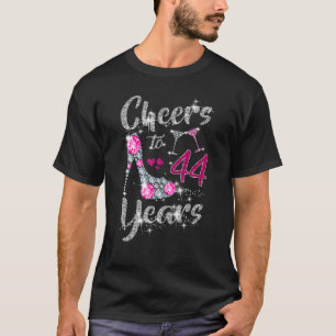 Camiseta Saludos A Los 44 Años De 44 Años De Vino De Cumple