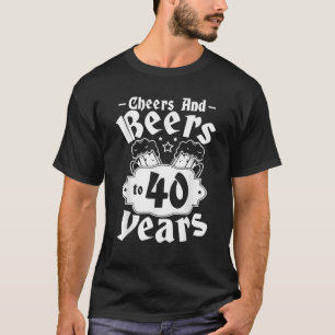 Camiseta Saludos Y Cervezas A 40 Años Regalo Fiesta De Cump