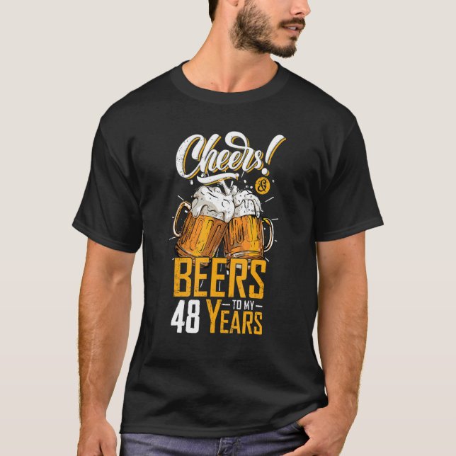 Camiseta Saludos Y Cervezas A 48 Años 48ª Fiesta De Cumplea (Anverso)