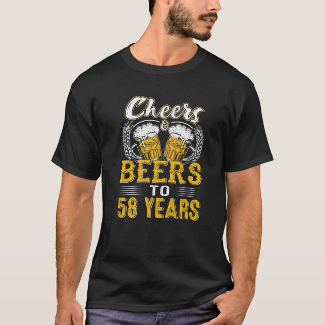 Camiseta Saludos Y Cervezas A 58 Años Regalos De Cumpleaños (Anverso)