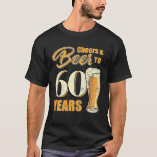 Camiseta Saludos Y Cervezas A 60 Años Divertidos Fiesta De 