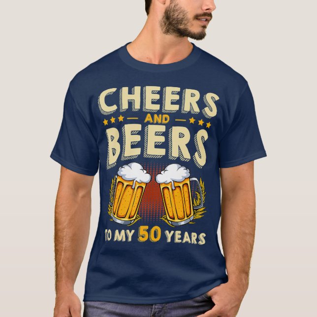 Camiseta Saludos Y Cervezas A Mis 50 Años 50 Años (Anverso)