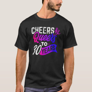 Camiseta Saludos Y Gays A 30 Años Orgullo Bisexual 30