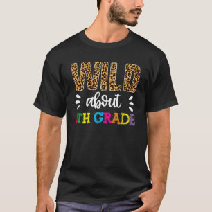 Camiseta Salvaje De Alrededor Del Octavo Grado De Maestra D