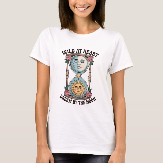 Camiseta Salvaje de Corazón Sueña con la Luna (Anverso)