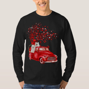 Camiseta Samoyed Riding Red Truck Valentine Butterfly Heart