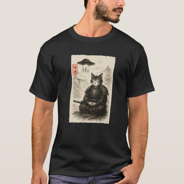 Camiseta Samurai Cat Alien UFO Funny Invasion Meme Sumi e J (Anverso)