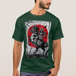 Camiseta Samurai japonés escribe sobre la pintura de la tin