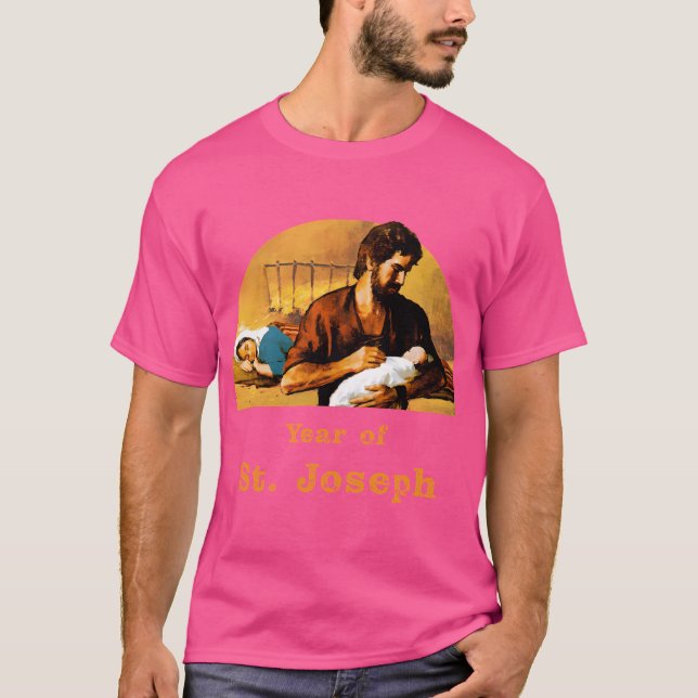 Camiseta San José Sostiene Al Niño Jesús Mientras María Dor (Anverso)