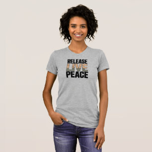Camiseta Sanar del trauma tipografía minimalista