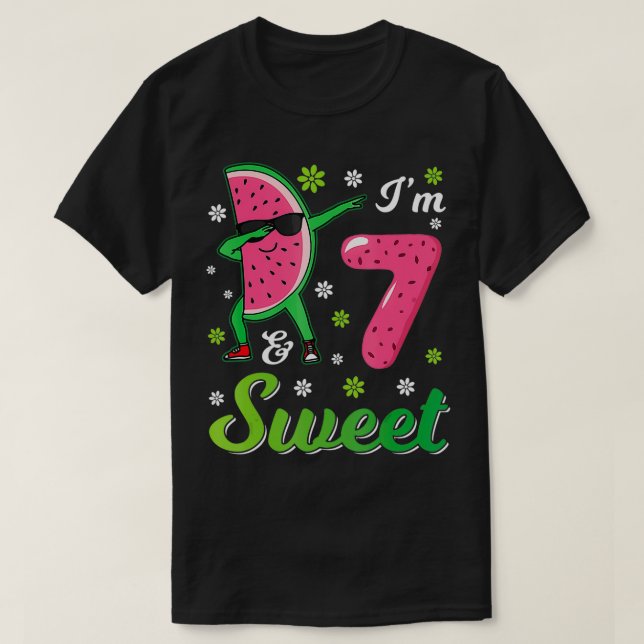Camiseta sandía Dabbin Flores Feliz cumpleaños, tengo 7 año (Diseño del anverso)