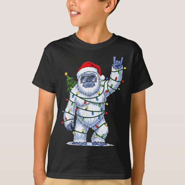 Camiseta Santa Bigfoot Christmas Tree Xmas Lights Funny Sas (Anverso)