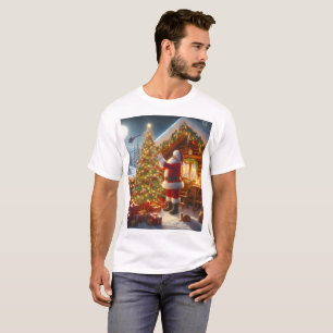 Camiseta santa claus parada frente a un árbol de navidad