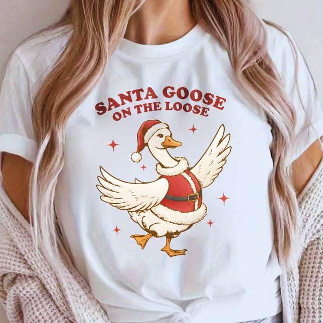 Camiseta Santa Goose on the Loose – Christmas Goose (Subido por el creador)