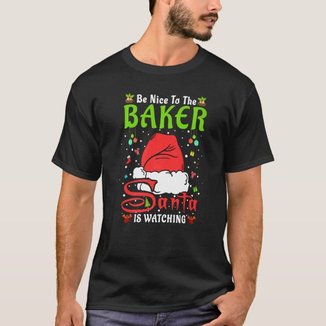 Camiseta Santa Xmas Pajamas Be Nice To The Baker Christmas  (Anverso)