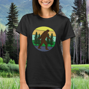 Camiseta Sasquatch Believer   Pie grande del atardecer