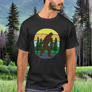 Camiseta Sasquatch Believer   Pie grande del atardecer