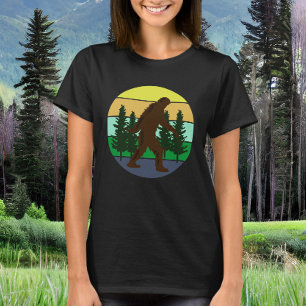 Camiseta Sasquatch Believer   Pie grande del atardecer