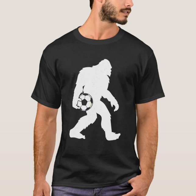 Camiseta Sasquatch Bigfoot Goalkeeper Funny Soccer Ball (Anverso)
