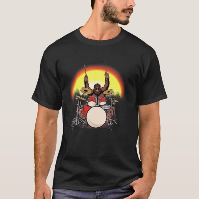 Camiseta Sasquatch Drummer Art Bigfoot Jugando tambores Roc (Anverso)