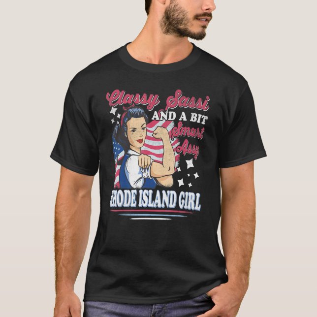 Camiseta Sassi Clásico Y Una Isla Assi Rhode Un Poco Inteli (Anverso)