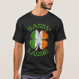 Camiseta Sassy Lassie Bandera Graciosa Patrones Irlandeses 