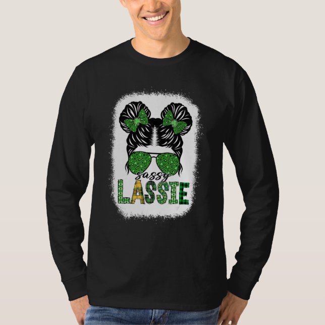 Camiseta Sassy Lassie Cute Messy Bun St Patricks Day Irish  (Anverso)