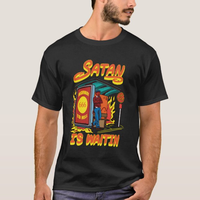 Camiseta Satan Está Esperando En La Parada De Autobuses Fun (Anverso)
