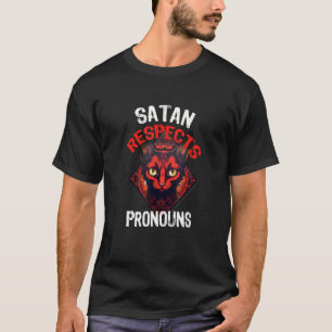 Camiseta Satan Respeta Pronombres Gato Pentagrama Bandera T