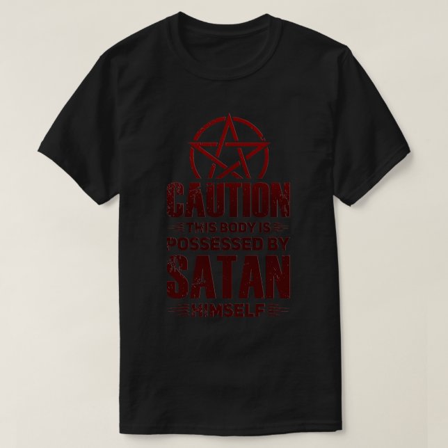 Camiseta Satanic Satan está viendo la controversia que se p (Diseño del anverso)