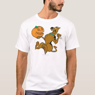 Camiseta Scooby-Doo que talla la calabaza