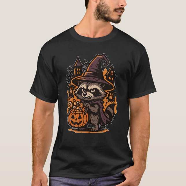 Camiseta Scrappy Raccoon Halloween Witchy Raccoon Pumpkin (Anverso)