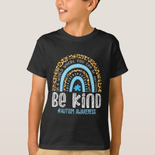Camiseta Sé Amable Conciencia del Autismo Leopardo Arcoíris