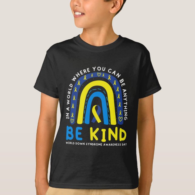 Camiseta Sé Amable Conciencia del Síndrome de Down Cinta Az (Anverso)