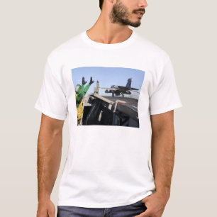 Camiseta Se lanza un Prowler EA-6B desde la cabina de vuelo
