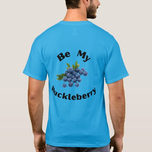 Camiseta Sé Mi Huckleberry. Montana, deportistas, afuera (Reverso)