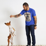 Camiseta Se Quiere Comer Foto De Perro Personalizado De Hog<br><div class="desc">Esta divertida camiseta gráfica está lista para ser personalizada con una foto de tu perro (o de cualquier otro mascota) y está al estilo de un poster occidental de moda antigua con el texto QUERIDO PARA COMER TRABAJO EN CASA.</div>