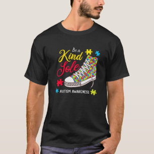 Camiseta Sé una especie de autismo, entereza, zapatillas de