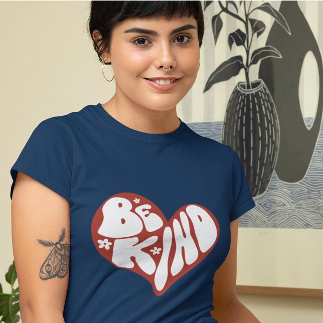 Camiseta Sea amable corazón retro rojo y blanco (Subido por el creador)