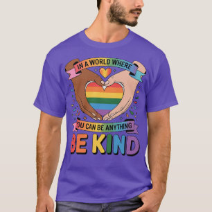 Camiseta Sea amable LGBTQ Rainbow Heart Unity & Pride Desig