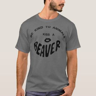 CAMISETA SEA AMABLE QUE LOS ANIMALES BESAN UNA OVEJA