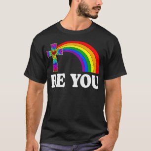 Camiseta Sea usted LGBTQ Orgullo social Rainbow Cross Cloth