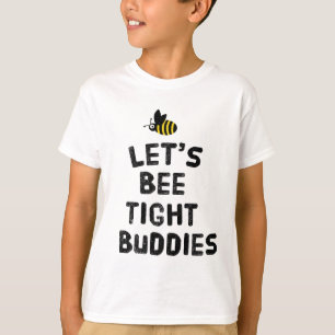 Camiseta Seamos amigos apretados.