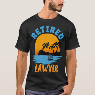Camiseta Secretaria Jubilada Yendo a Pescar