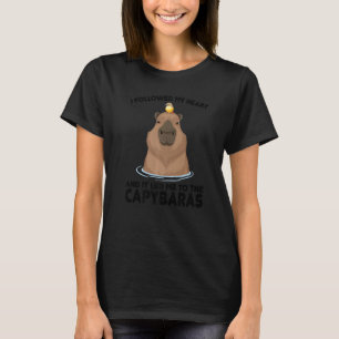 Camiseta Seguí el corazón y guiaba a capybaras capybara