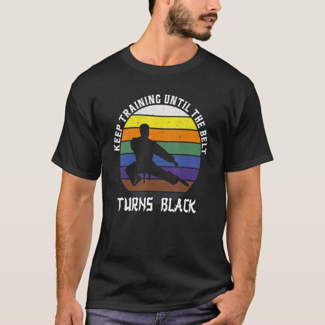 Camiseta Seguir Entrenando Hasta Que El Cinturón Se Vuelva  (Anverso)